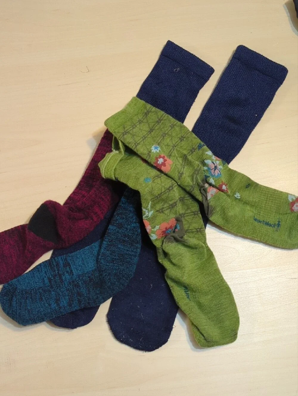 Assorted Women's Crew Sock Lot - Smartwool & Kirkland